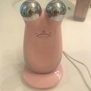 NuFace Trinity Microcurrent